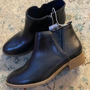 NWT Black booties